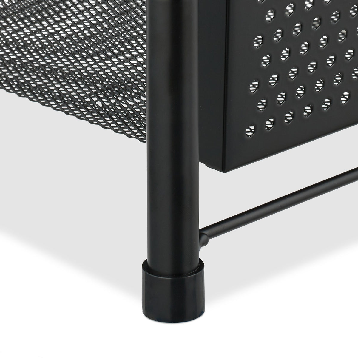 Drawer shelf with 3 pull-out baskets