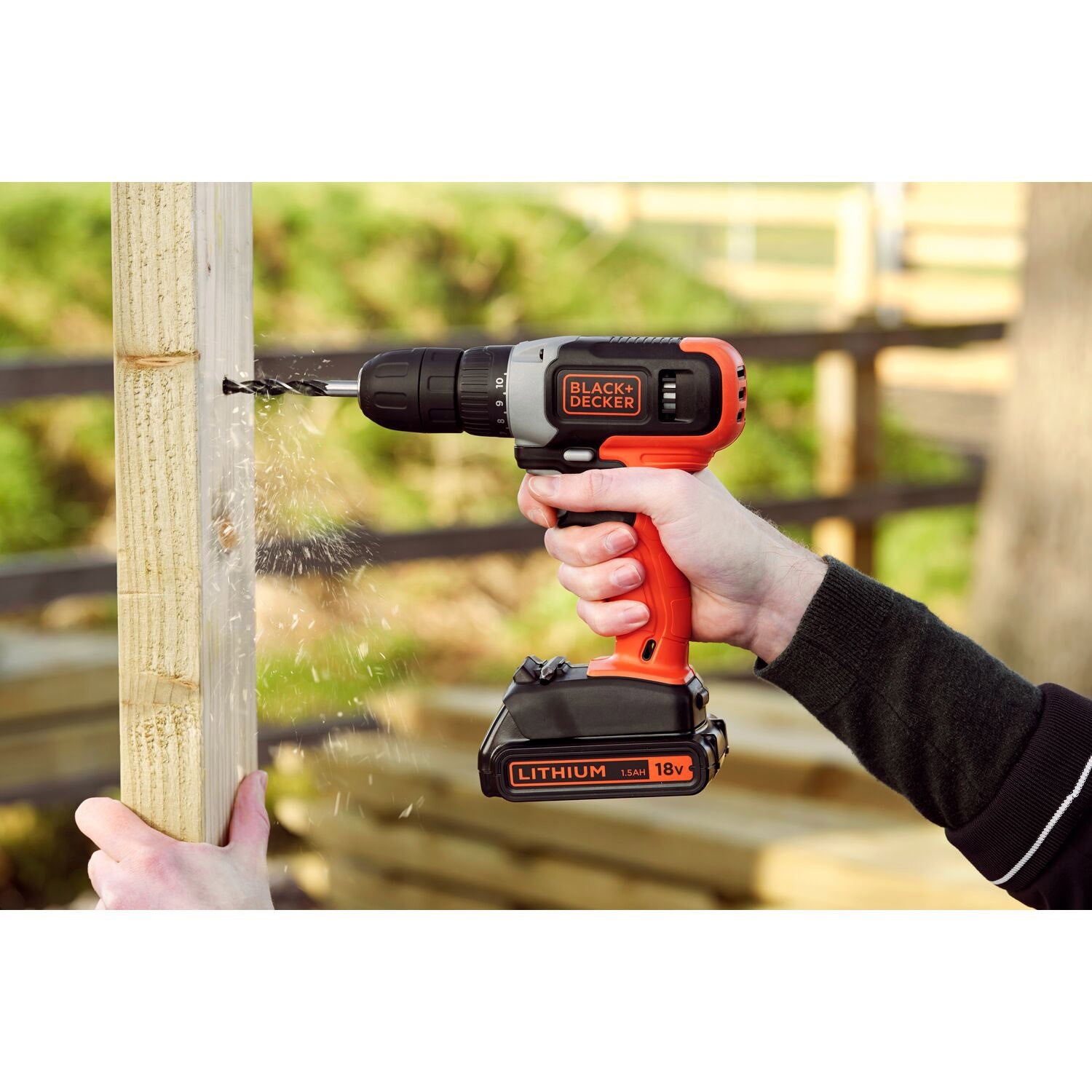 Drill/driver with 18V Lithium-ion 1.5AH