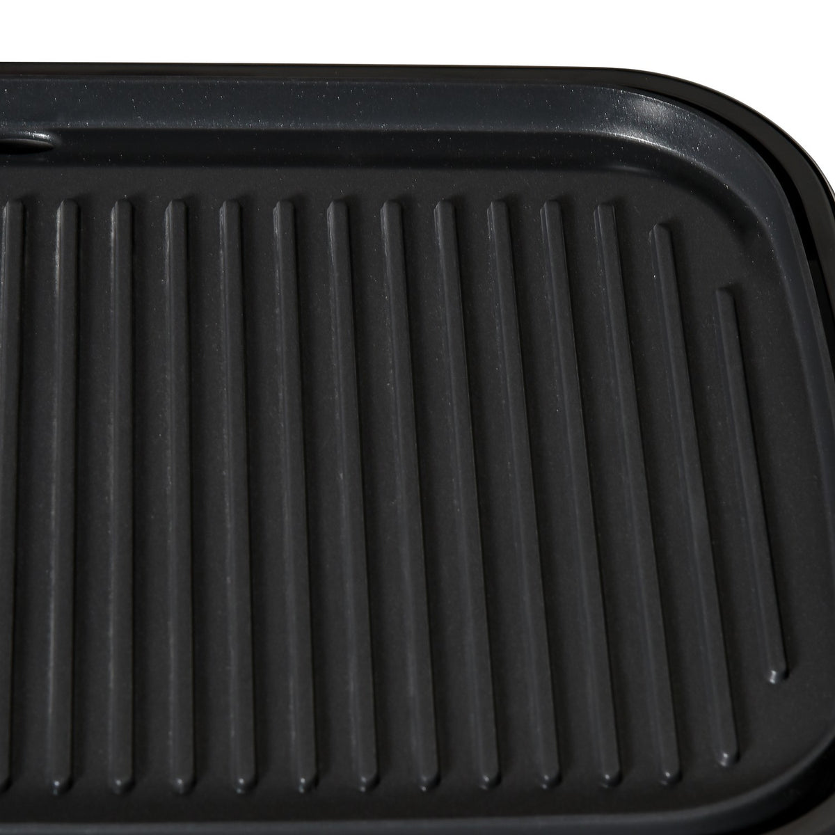 Electric Grill With Adjustable Thermostat Non-Stick Coating Grill Plate 1600 W Bbq Table Grill Teppanyaki With Drip Tray 53.5 X 31 X 8 Cm