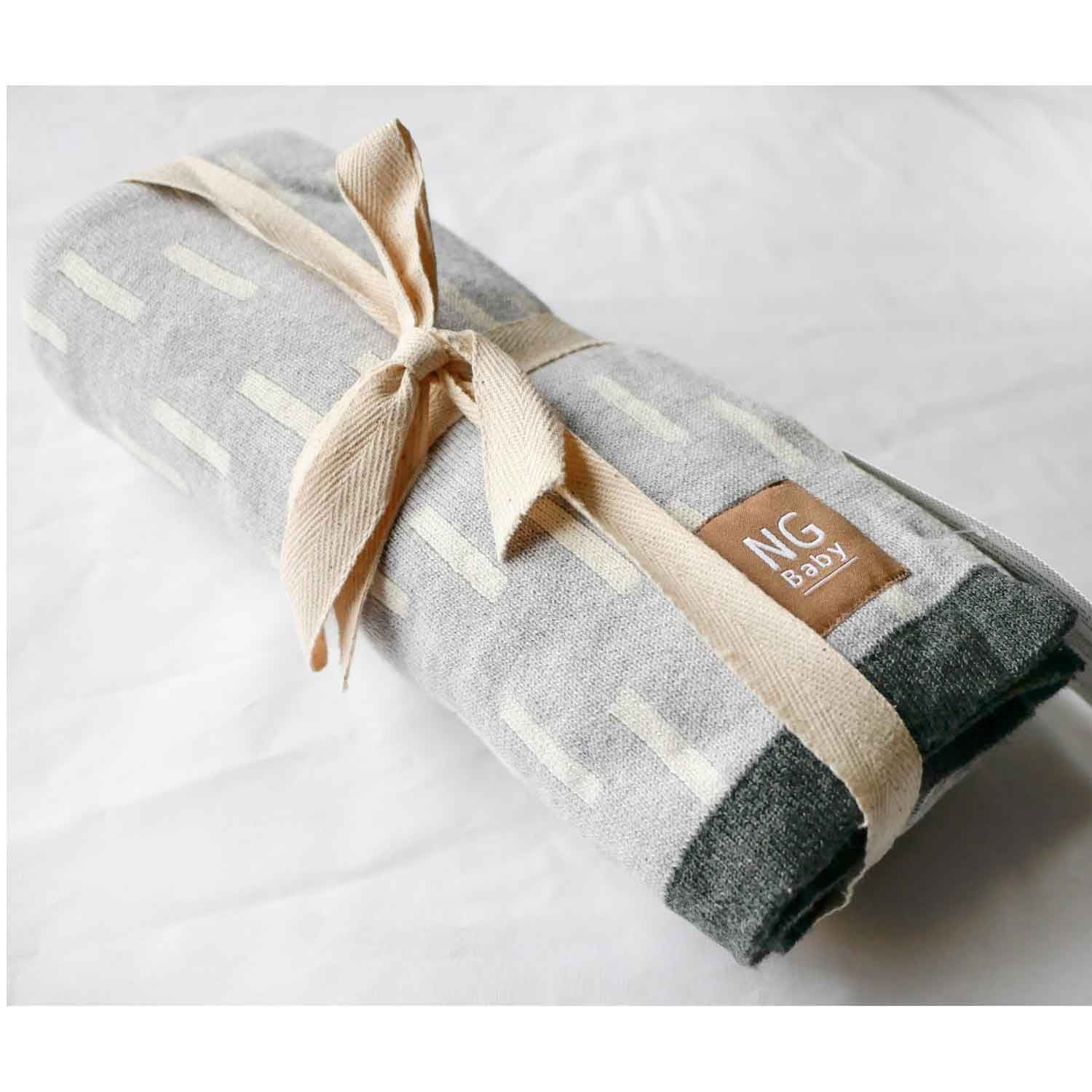 Felt Jaquard knitted Gray Line