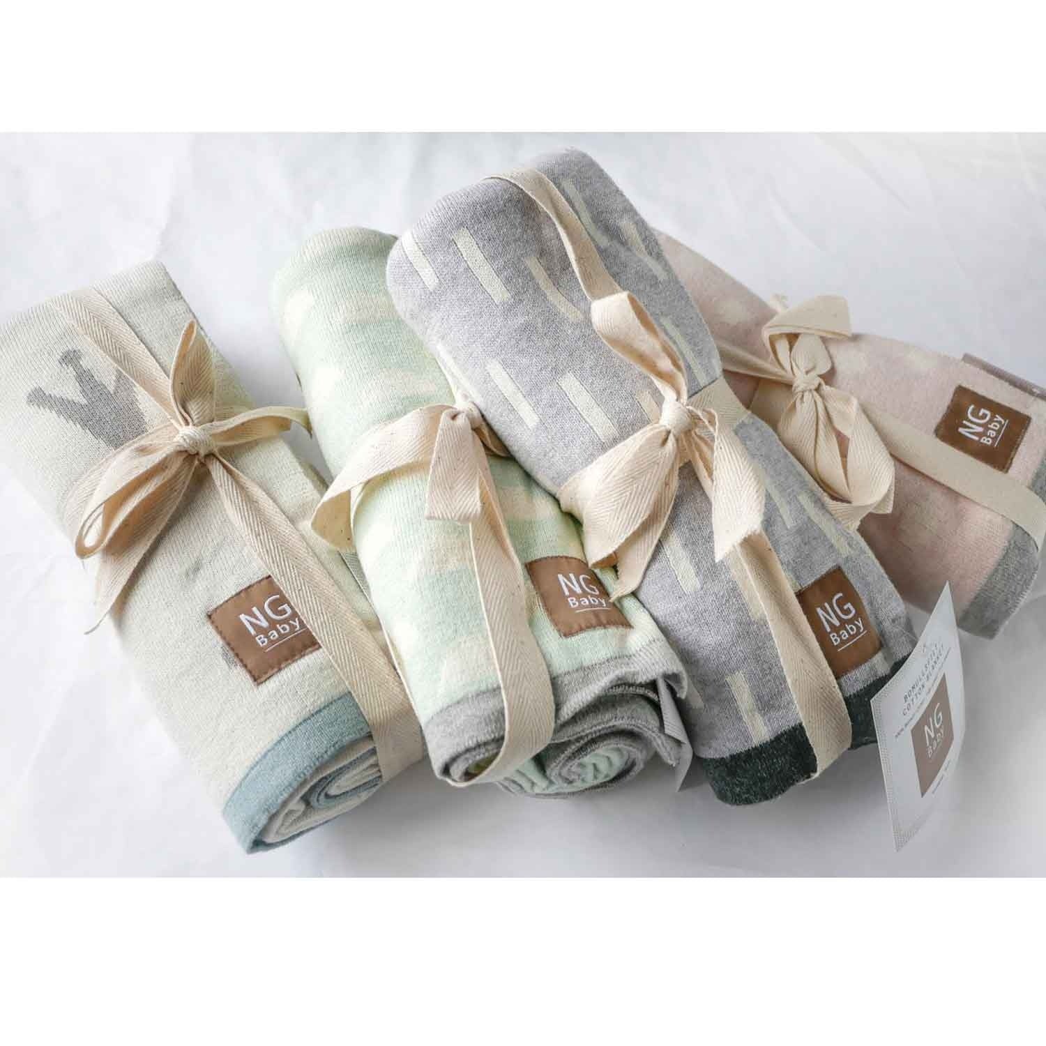 Felt Jaquard knitted Rose Cross