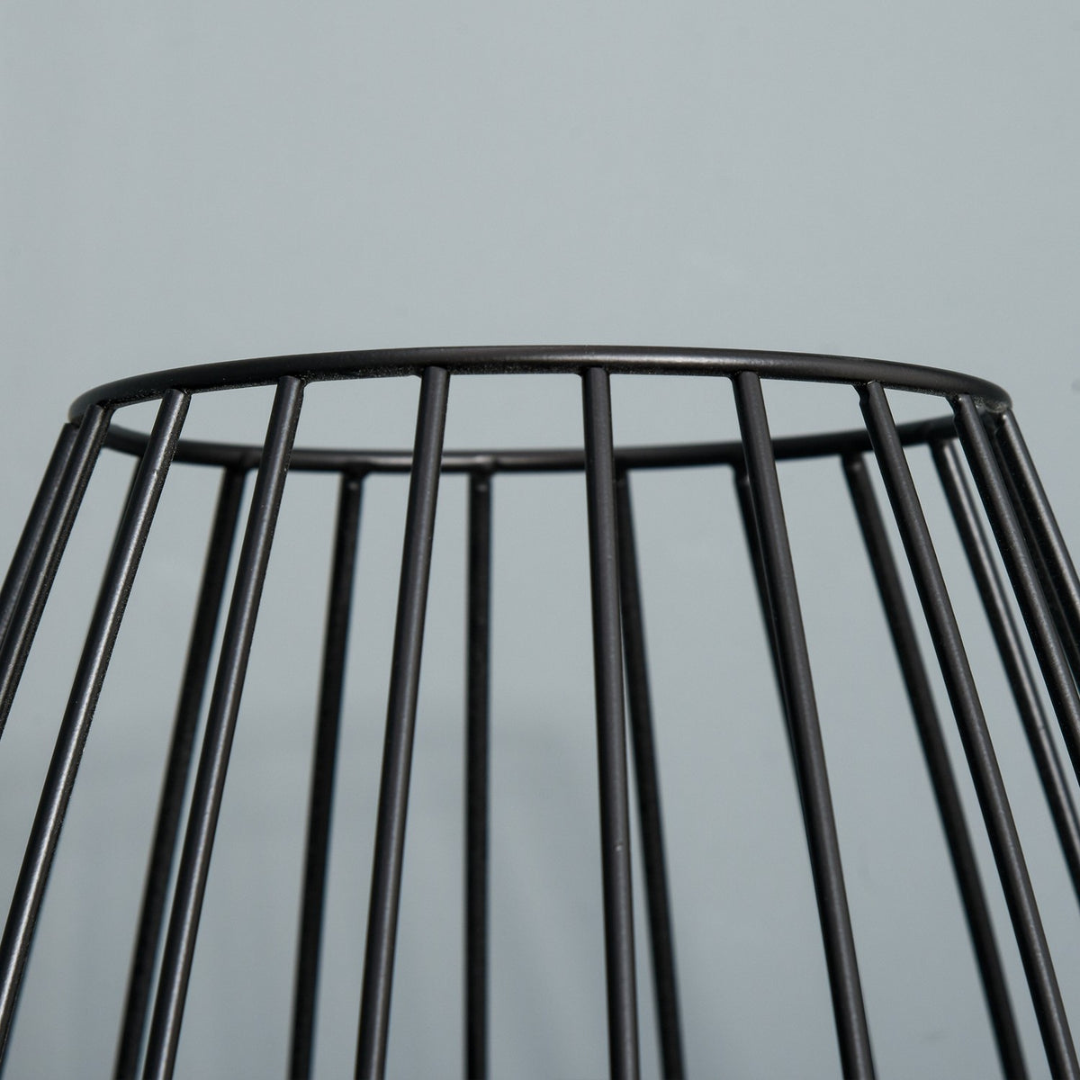 Floor Lamp Retro Industrial Style With Metal Mesh Cage Shade, Ø27.5X159Cm