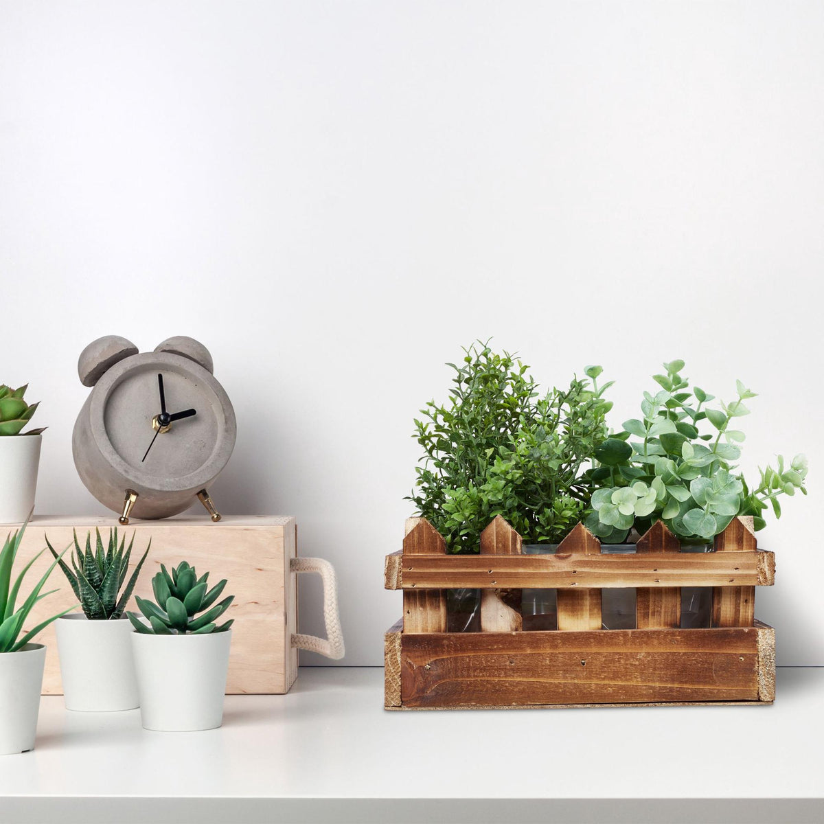Flowerpots with Decorative Fence