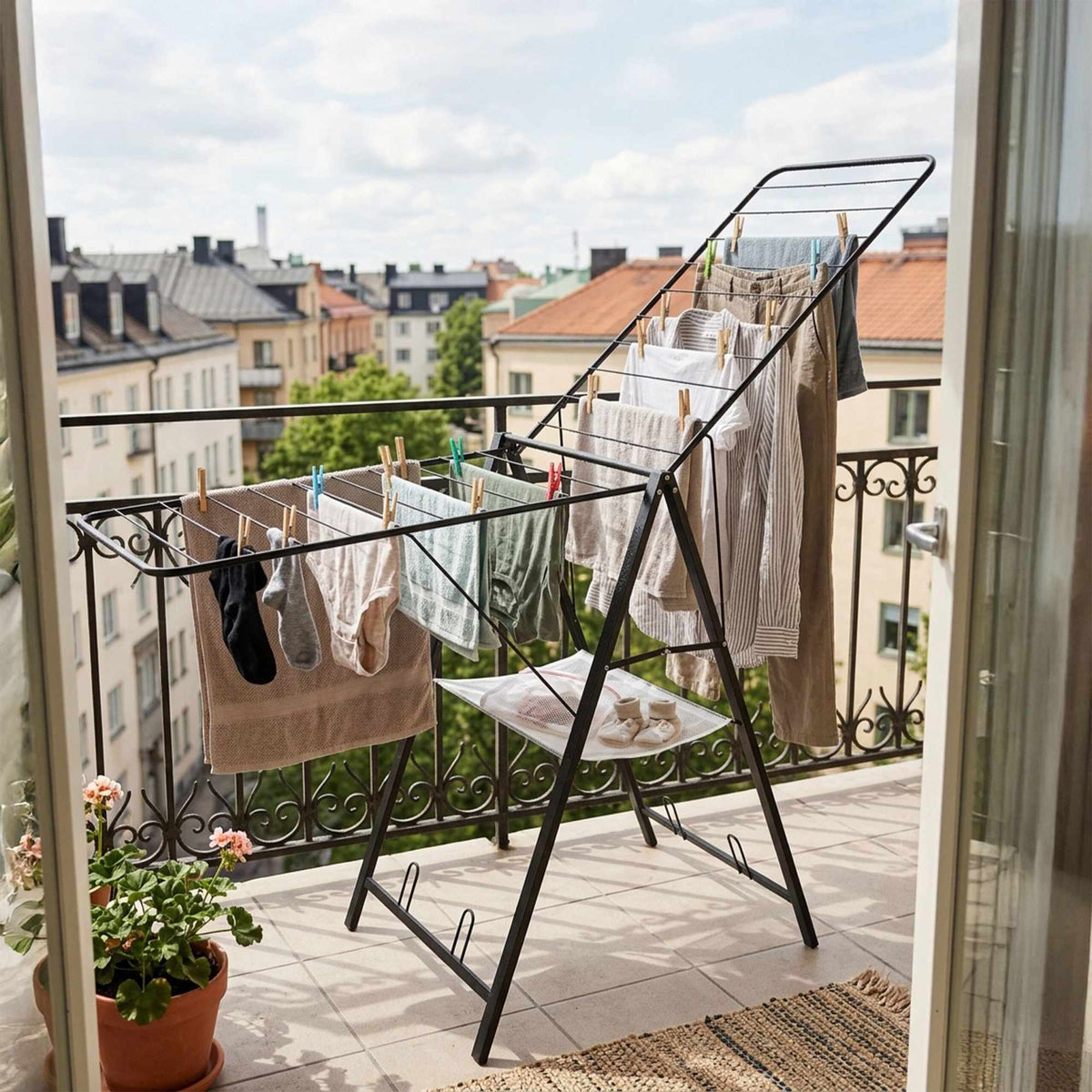 Foldable Clothes Drying Rack with Adjustable Wings