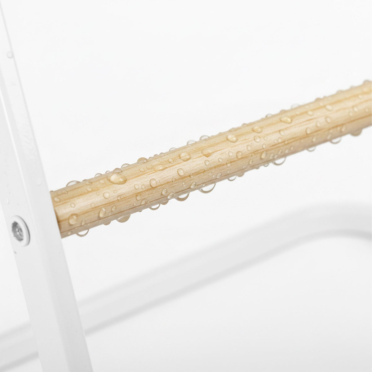 Freestanding Metal Towel Rail, 3-Rung Ladder Design