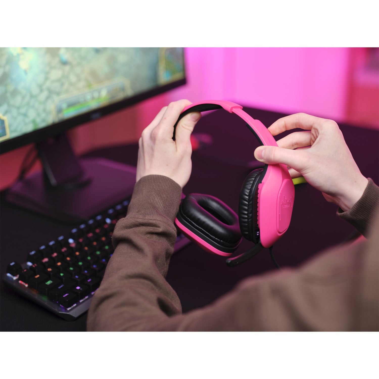 GXT 415P Zirox Gaming Headset Pink