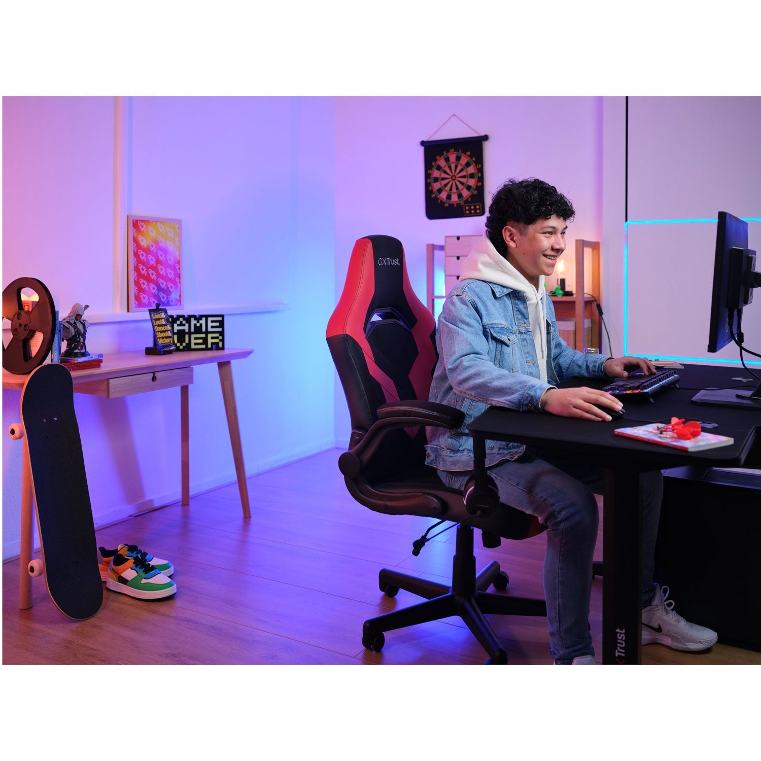 GXT 703R Riye Gaming Chair Red