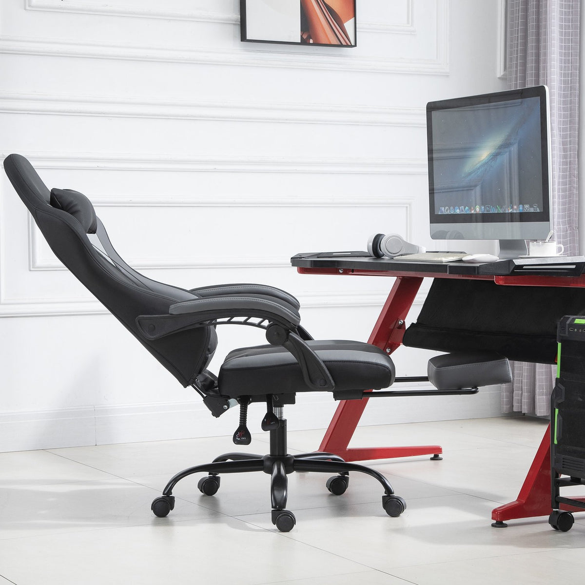 Gaming chair, height adjustable including headrest, adjustable lumbar cushion with footrests, ergonomic, up to 120 kg, black