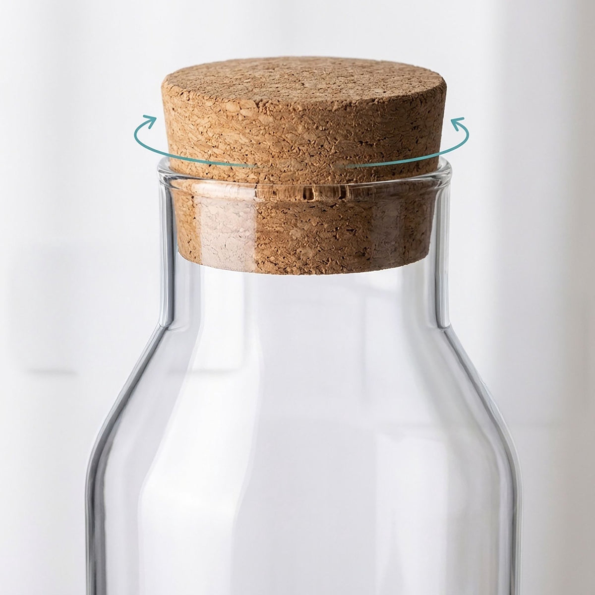 Glass Carafe with Cork Lid – Heat & Cold Resistant