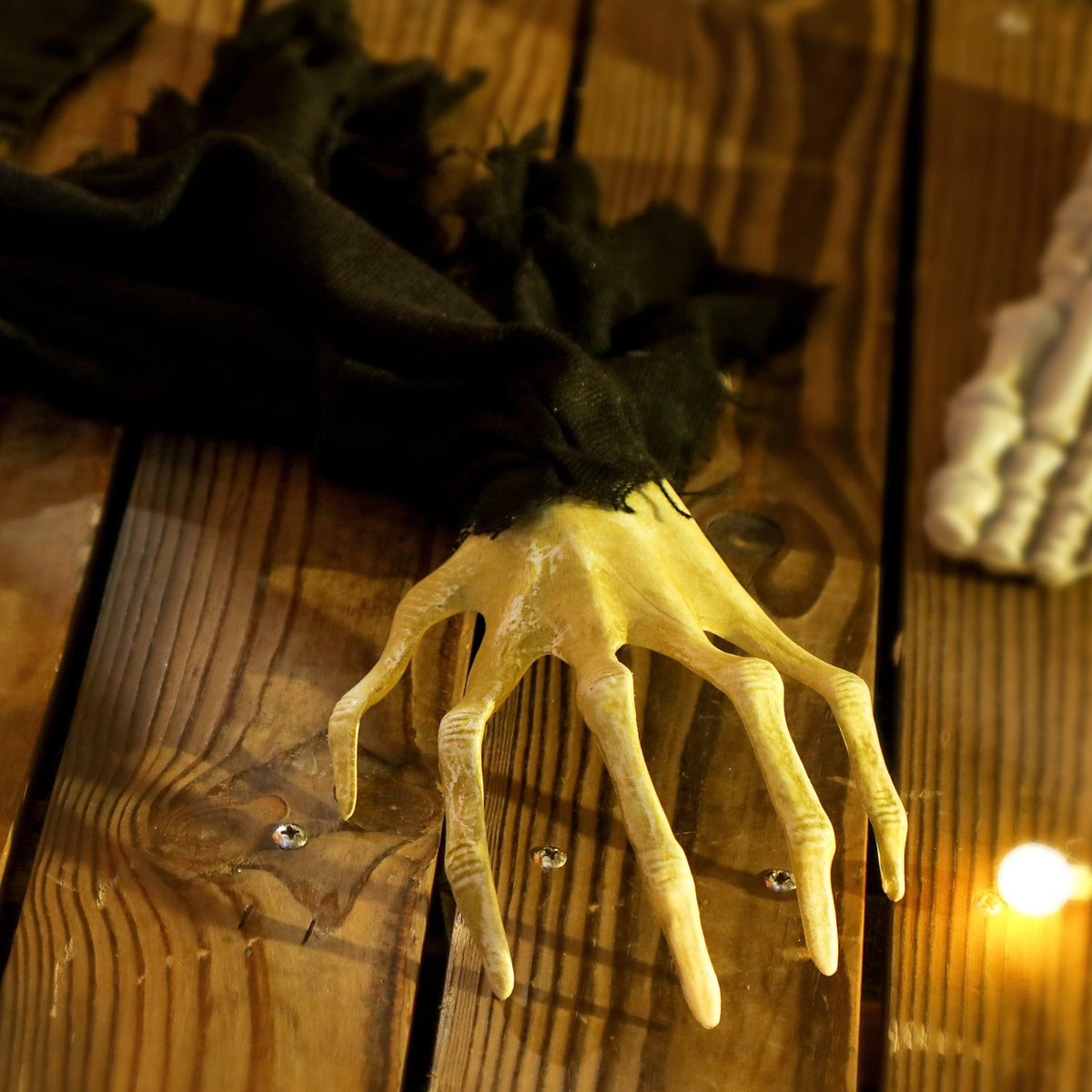 Halloween Zombie Decoration, 183cm with LED Lights & Sound