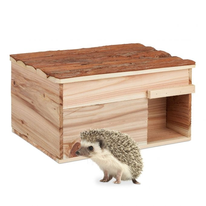 Hedgehog house with floor
