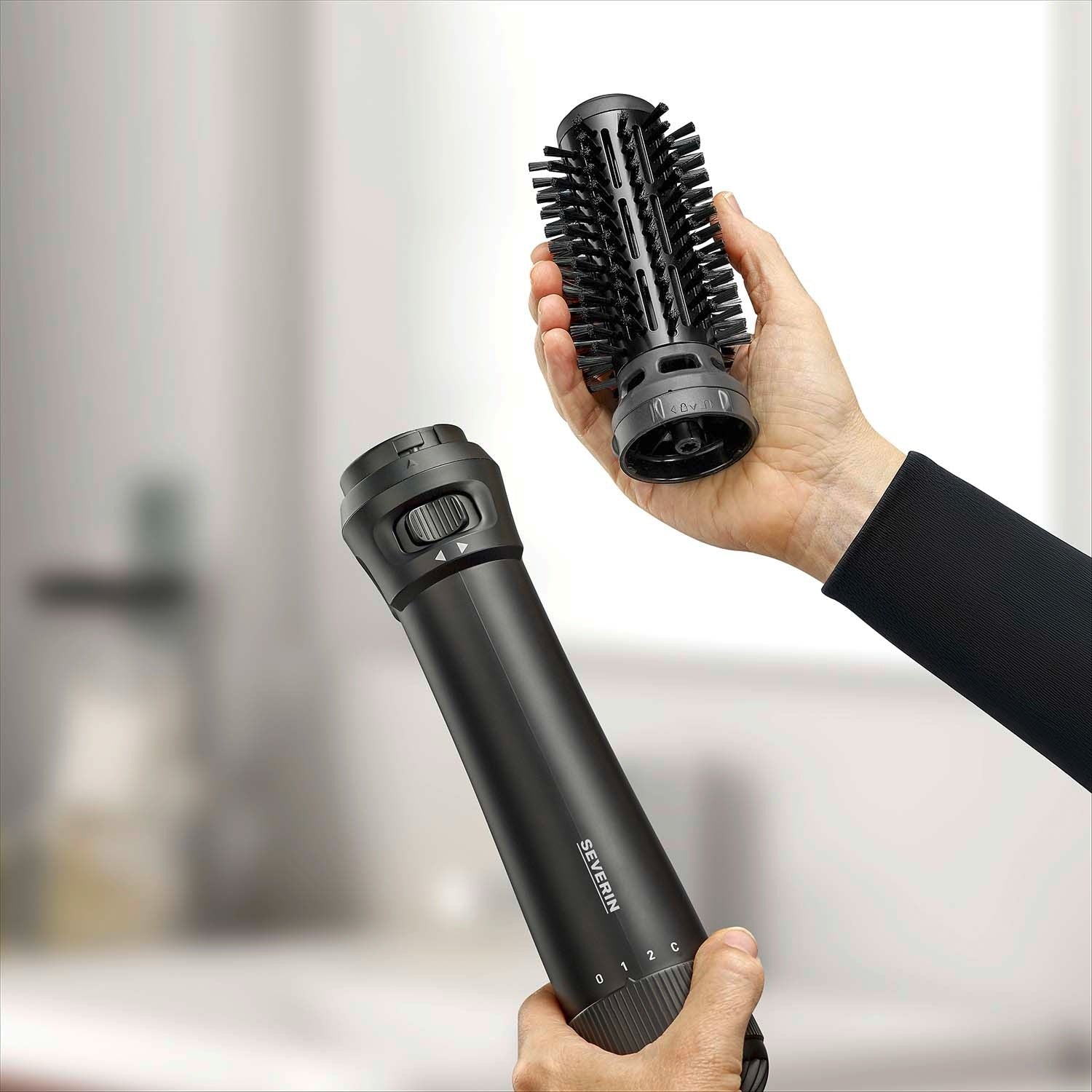 Hot Air Brush with Rotating Head, 1000W, 2 Speeds