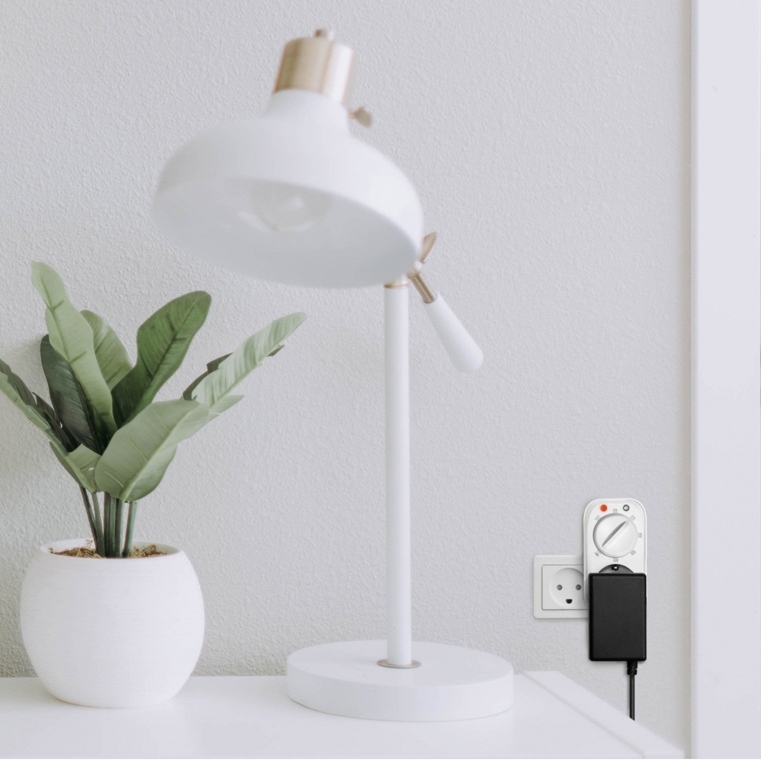 Indoor timer with twilight sensor 16A