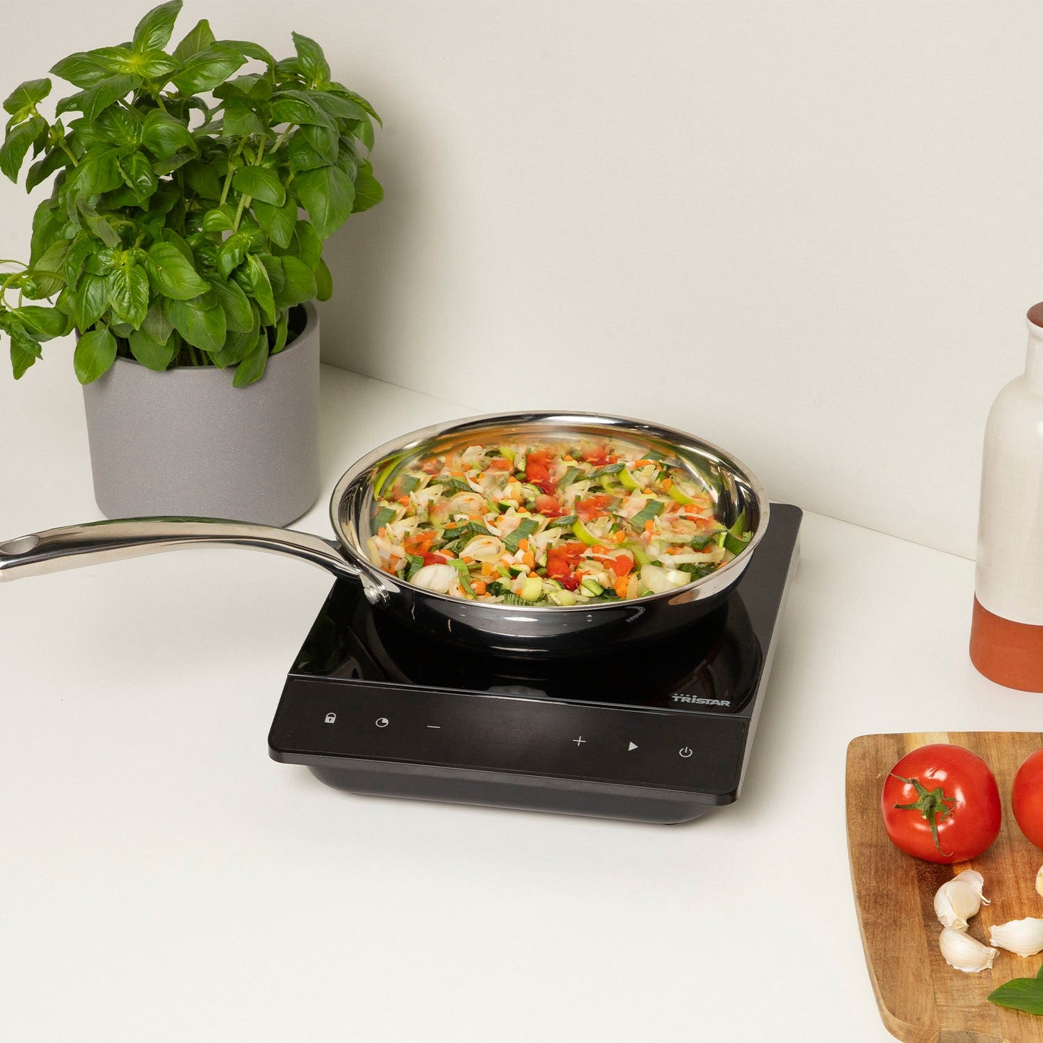 Induction plate IK-6161 2000W LCD Digital 19cm