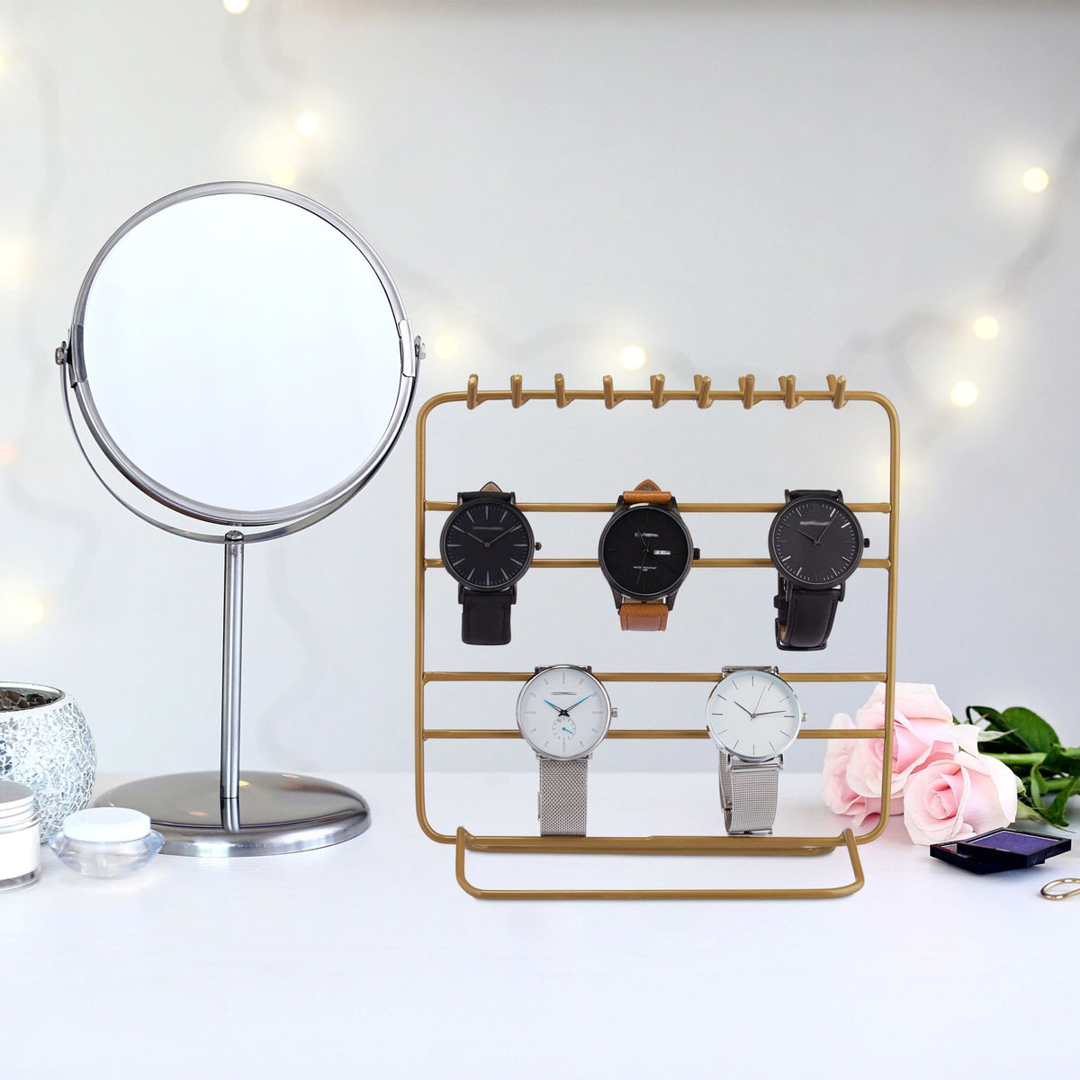 Jewelery stand Chains and earrings