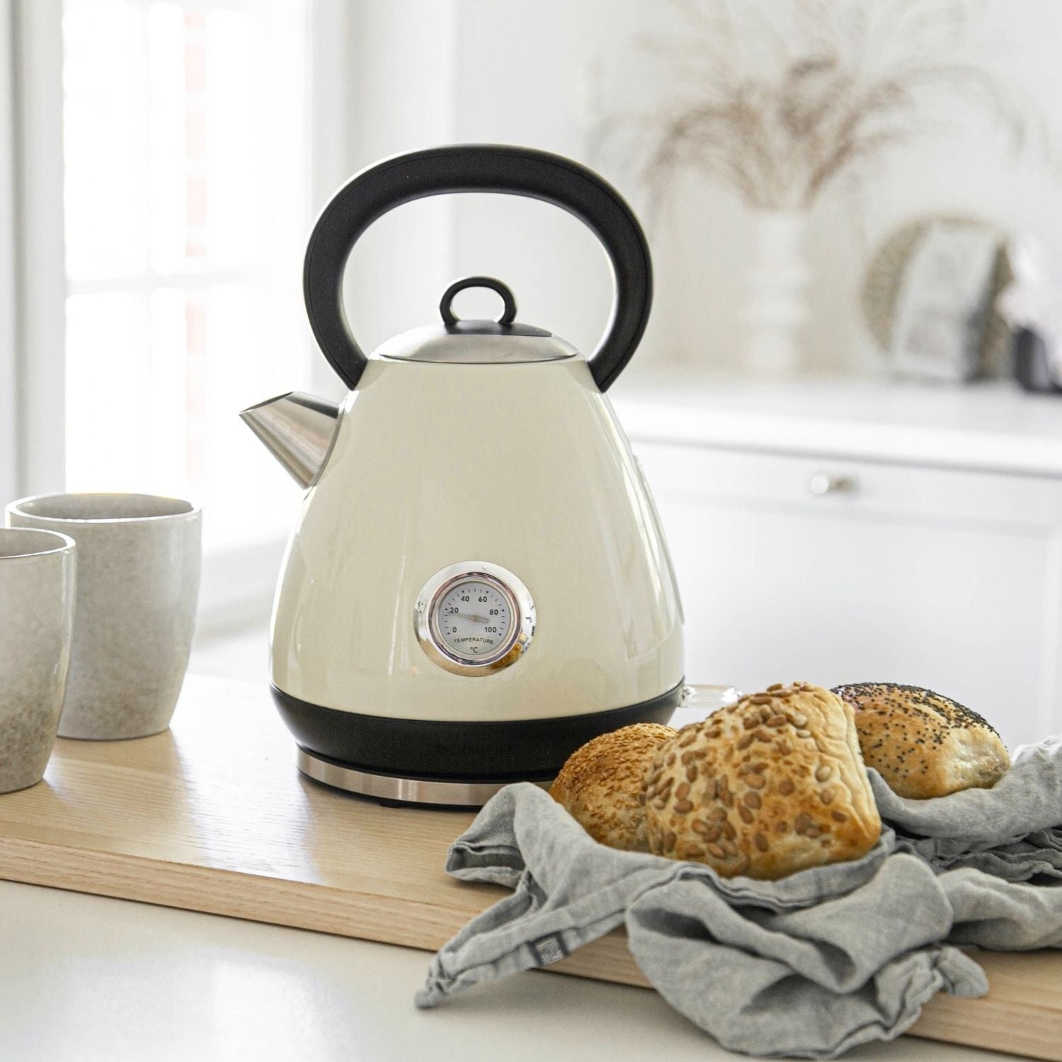 Kettle Retro 1.7L VK320 White