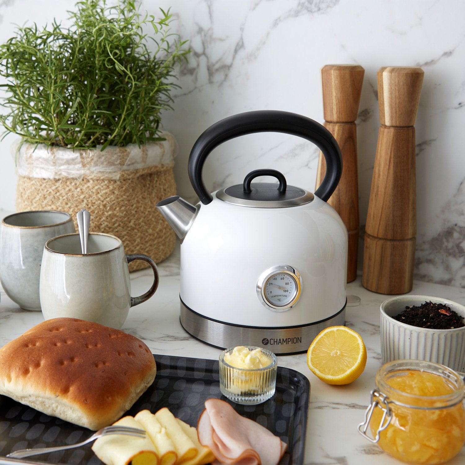 Kettle Retro 1.7L VK402 Creme white