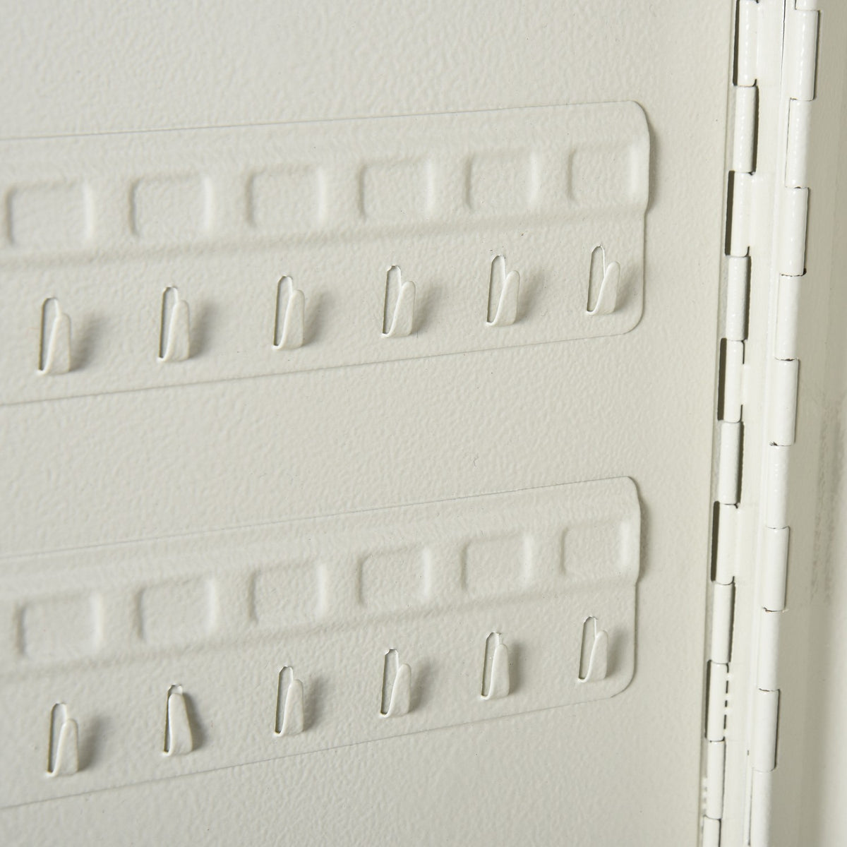 Key Cabinet Key Box With 93 Hooks, Lockable, Steel, Cream White, 30X24X7.5Cm