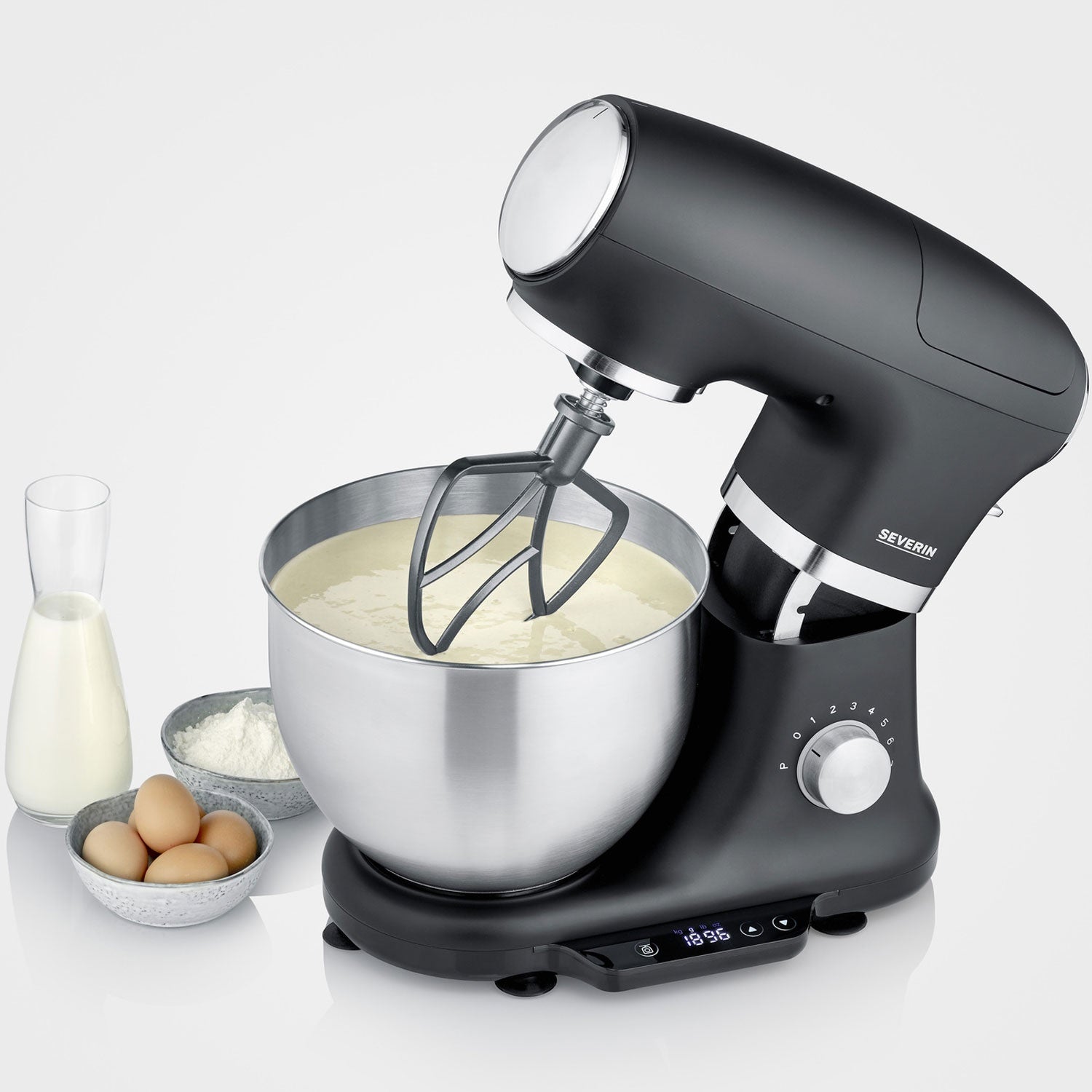 Kitchen assistant 5.5L with built-in Scale 1000W KM3898