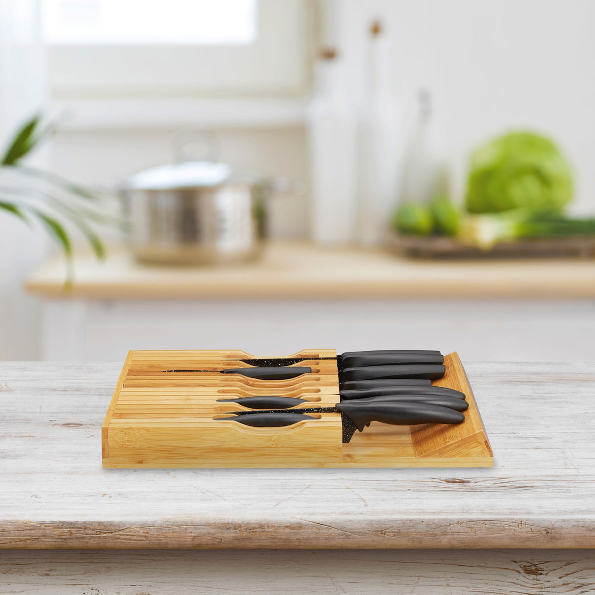 Knife rack in bamboo