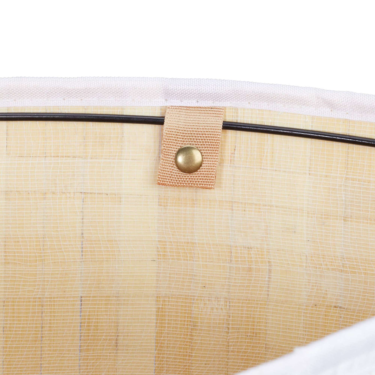 Laundry basket corner bamboo