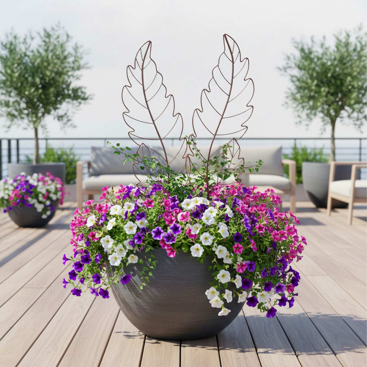 Leaf-Shaped Metal Trellis Set for Climbing Plants