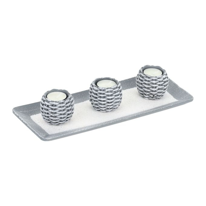 Light decoration with 3 tealight holders