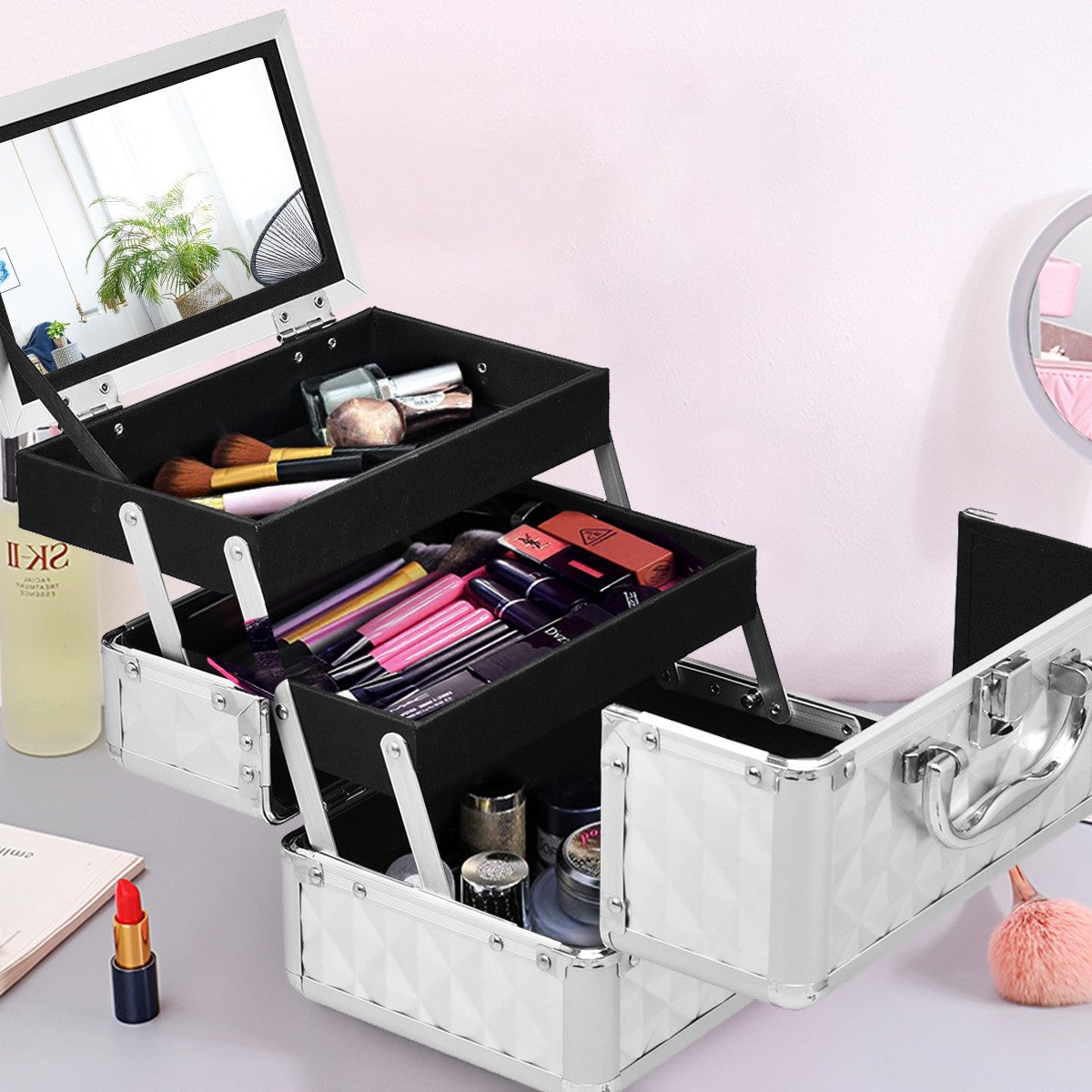Lockable Portable Makeup Train Case, Mirror, Silver