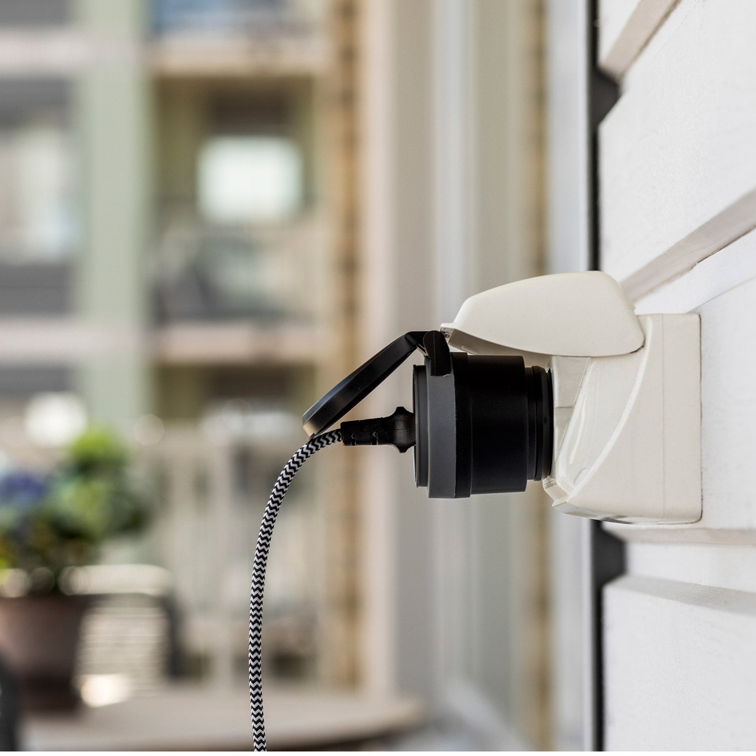 MGDR-200 Plug-in receiver dimmer 200W IP44