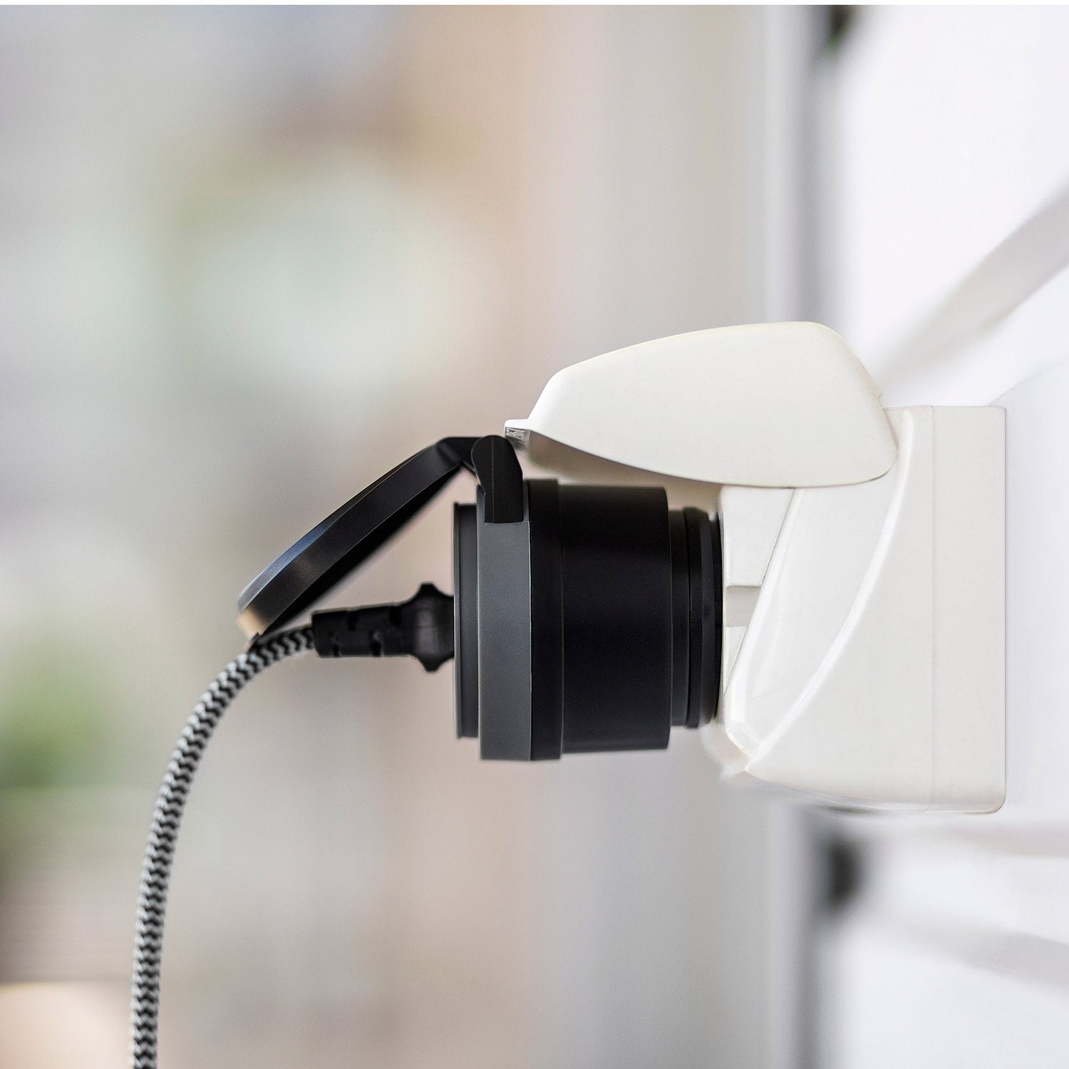 MGDR-200 Plug-in receiver dimmer 200W IP44