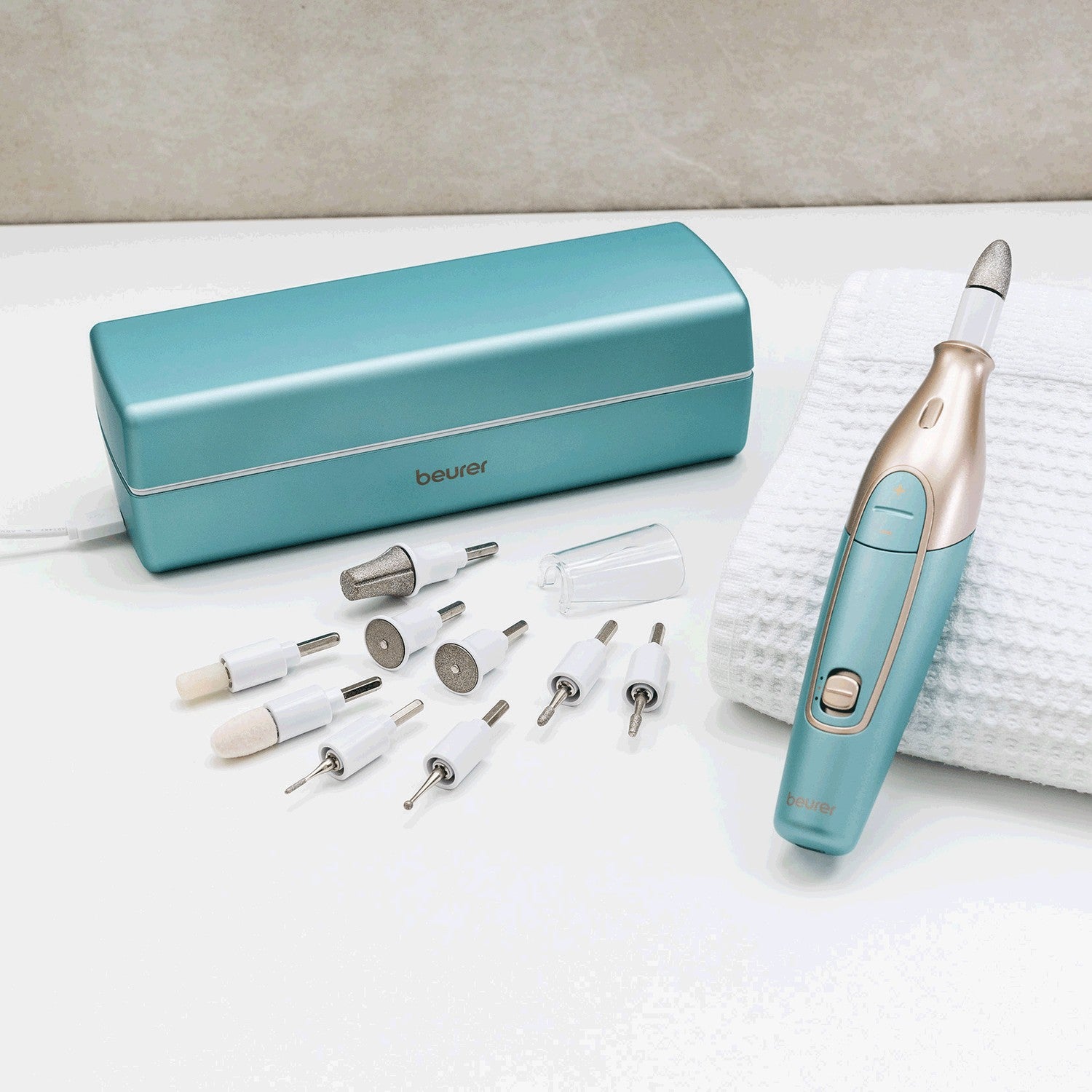 Manicure & pedicure set rechargeable MP 84