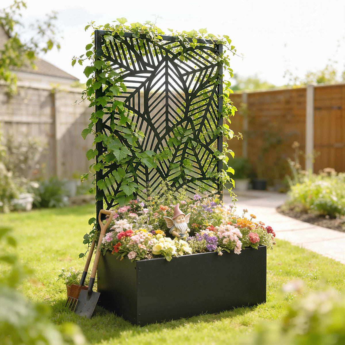 Metal Planter Box with Trellis, 38L Capacity, Black