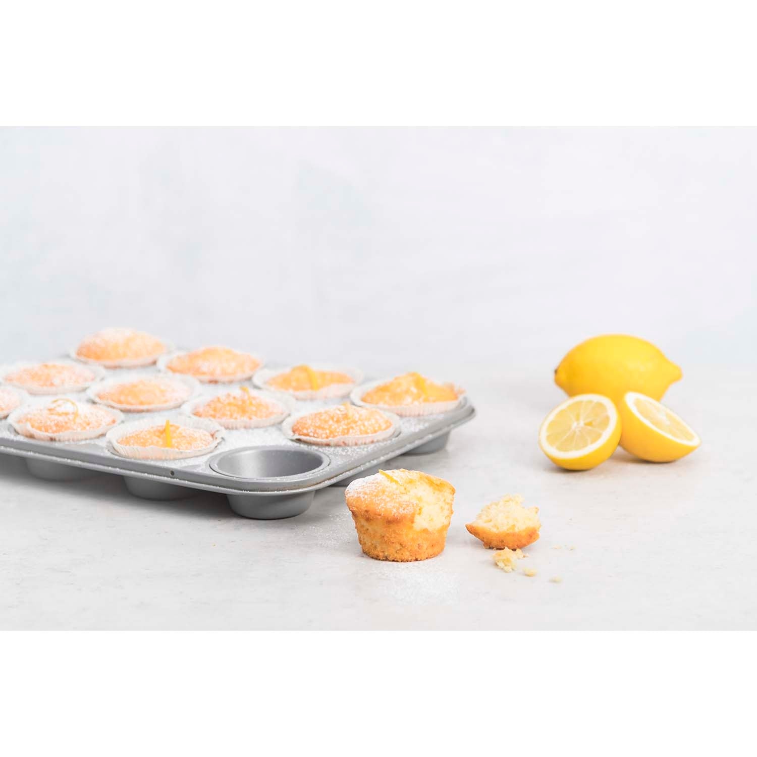 Muffin Pan 36 x 27 cm Non-Stick Baking Tray