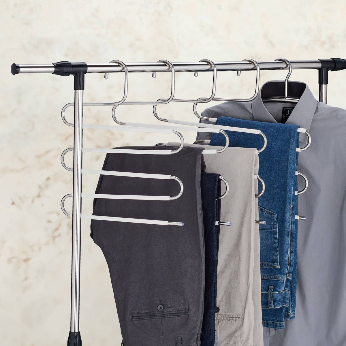 Multiple trouser hangers set of 4