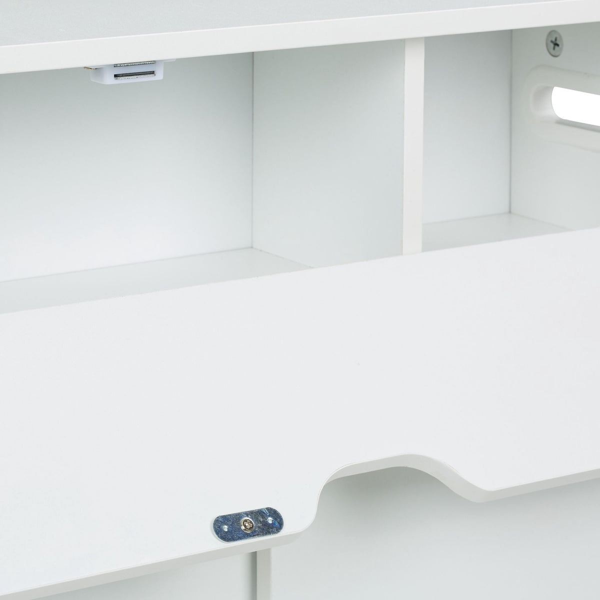 Niche trolley with sliding doors