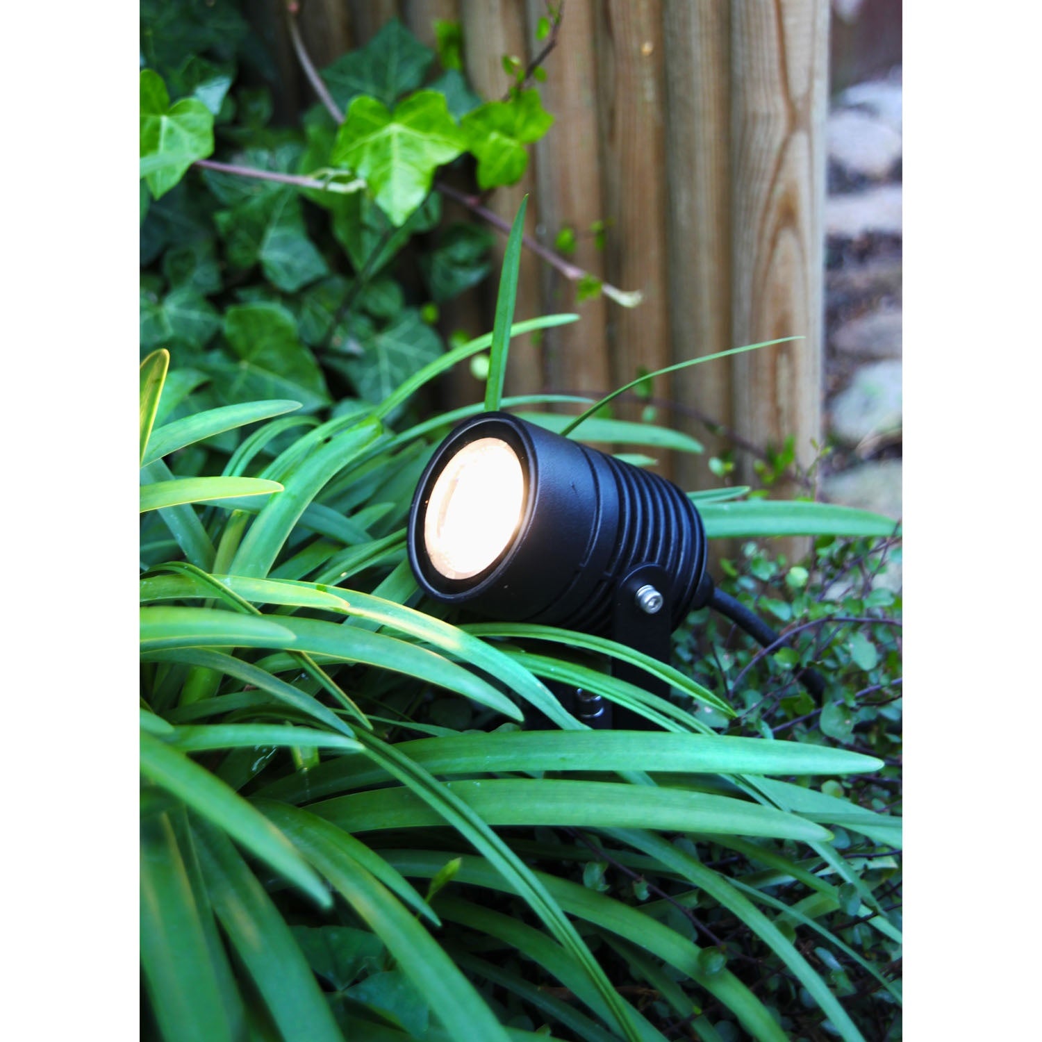 Nova Garden spot Warm to cold light Sv