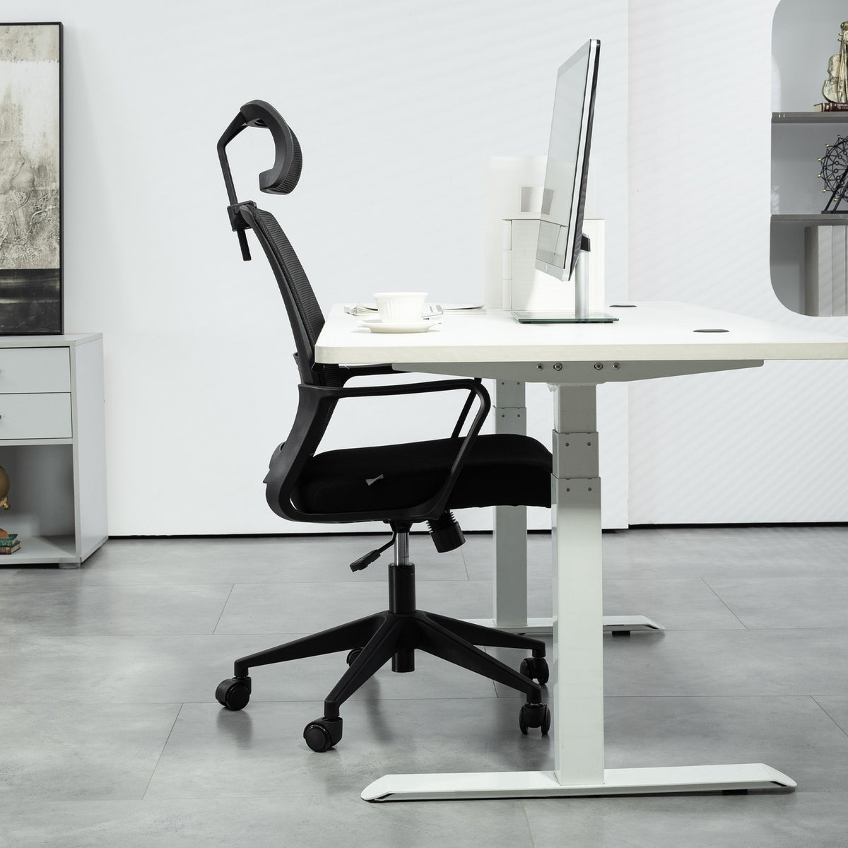 Office Chair Ergonomic Desk Chair with Armrest, Adjustable Headrest, Height-Adjustable Mesh Swivel Chair with Rocker Function, Black
