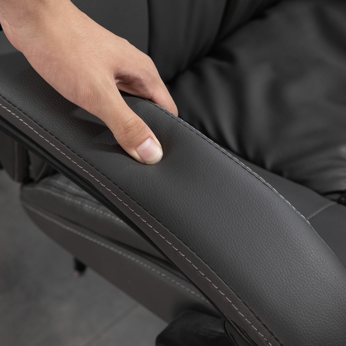Office Chair Executive Chair Swivel Chair Liftable with Footrest Headrest Ergonomic Chair Vibration Desk Chair with Reclining Function Massage Function Faux Leather Dark Gray 68.5x68.5x113-121cm