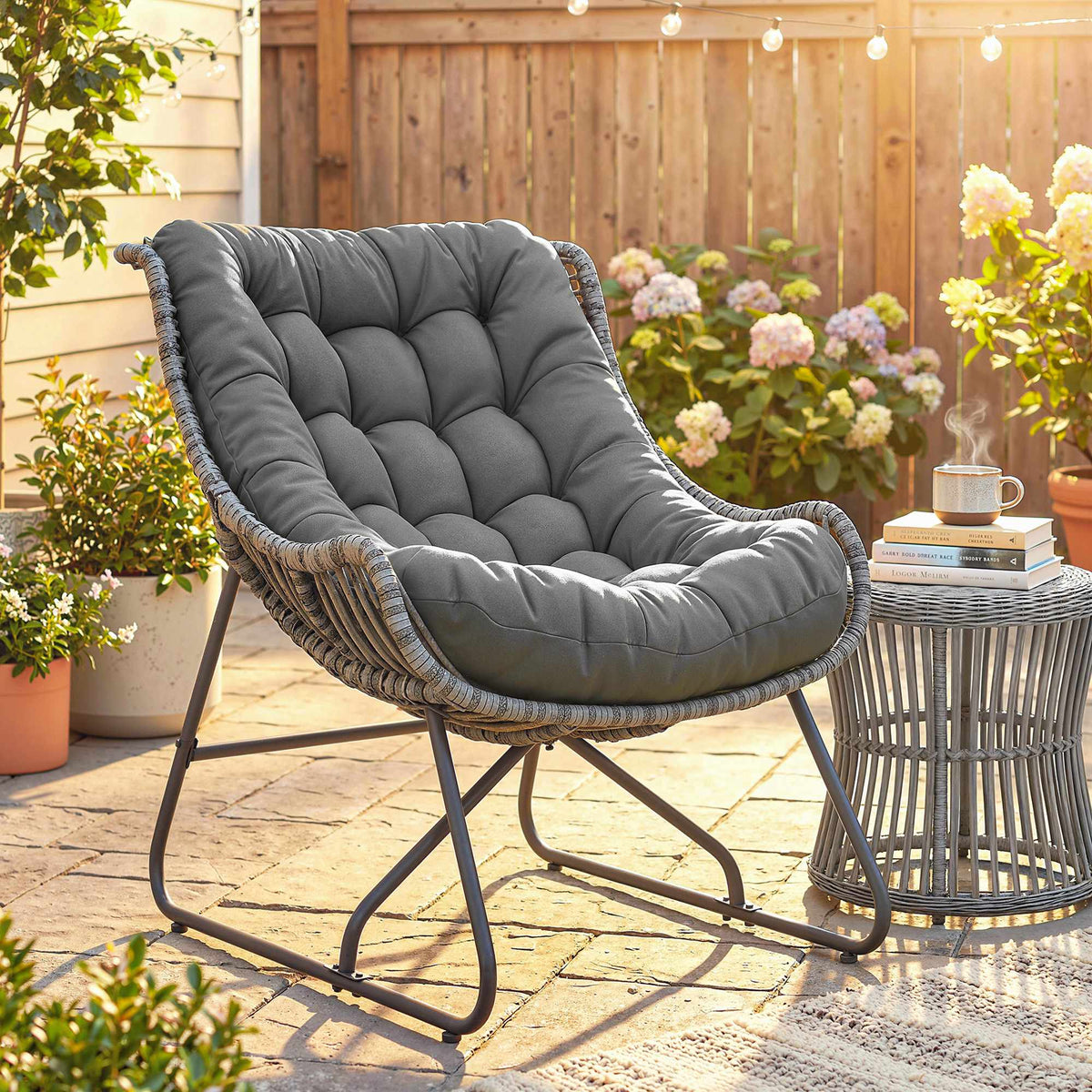 Outdoor Rattan Chair with Cushion, Steel Frame, 120kg Capacity