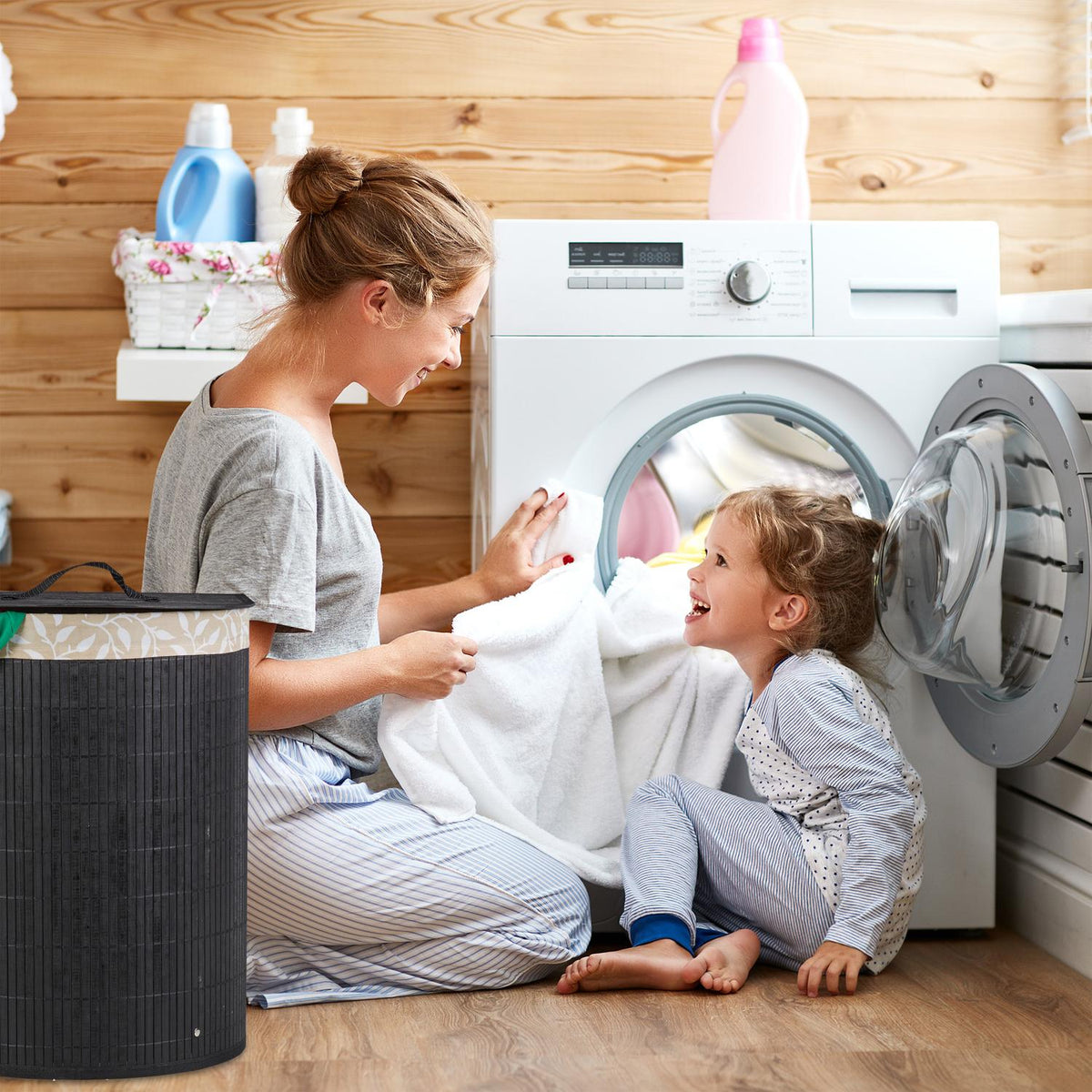 Oval laundry basket