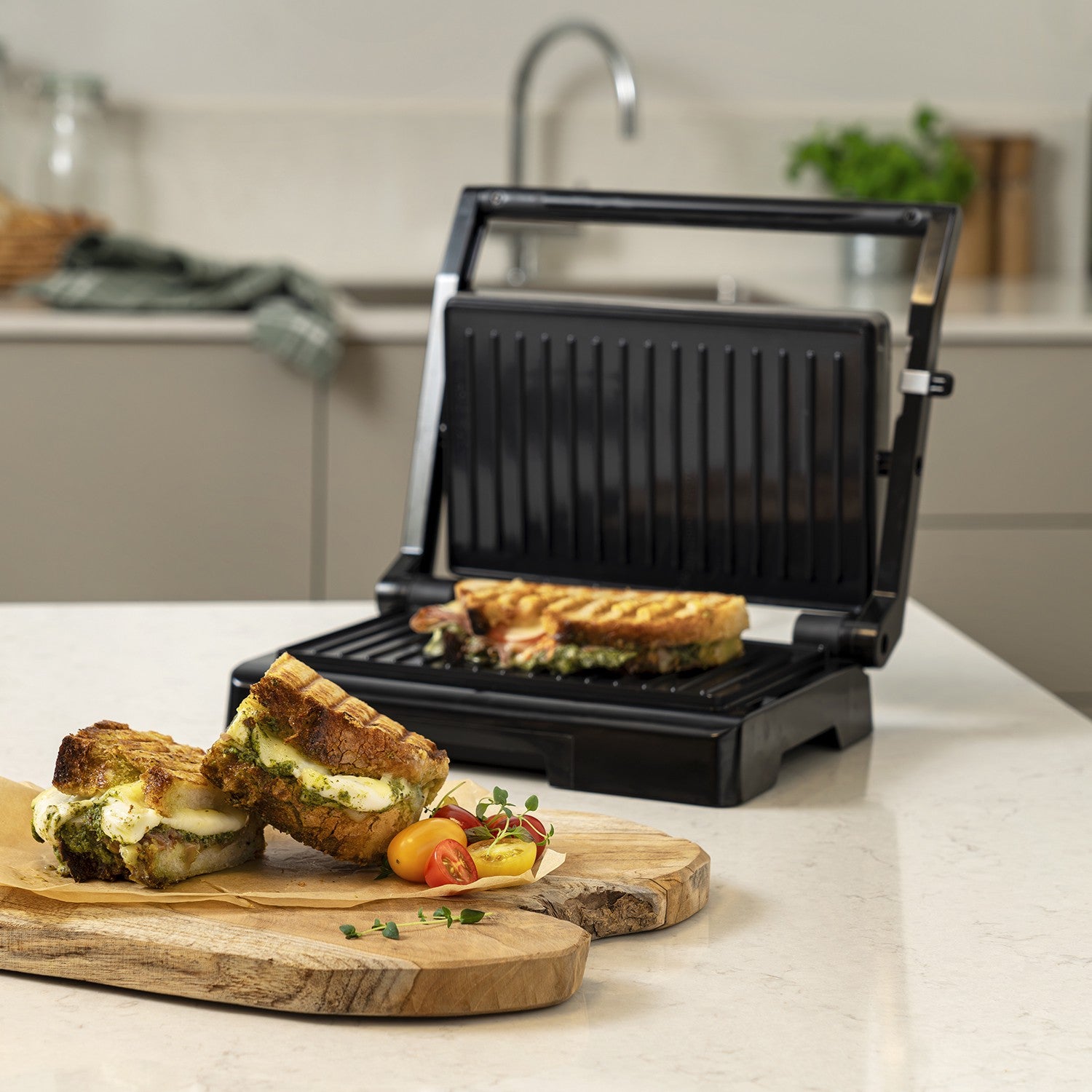 Panini Press 1000W, Ceramic Nonstick, Vertical Storage