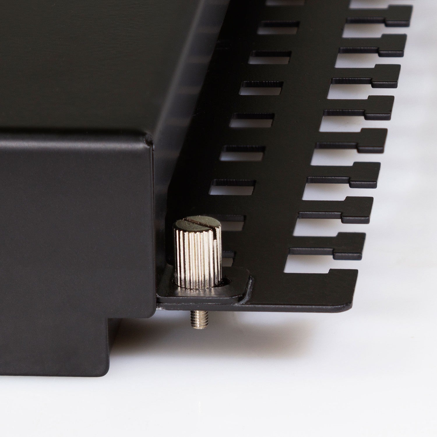 Patch panel 16-ports Cat6 for 19" rack U1 Black