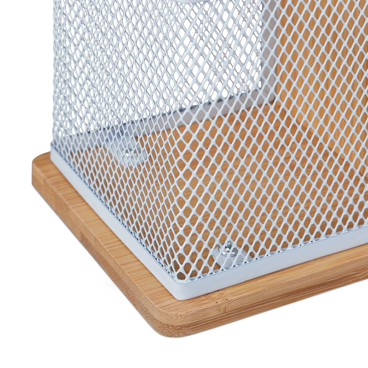 Pen holder in bamboo and net