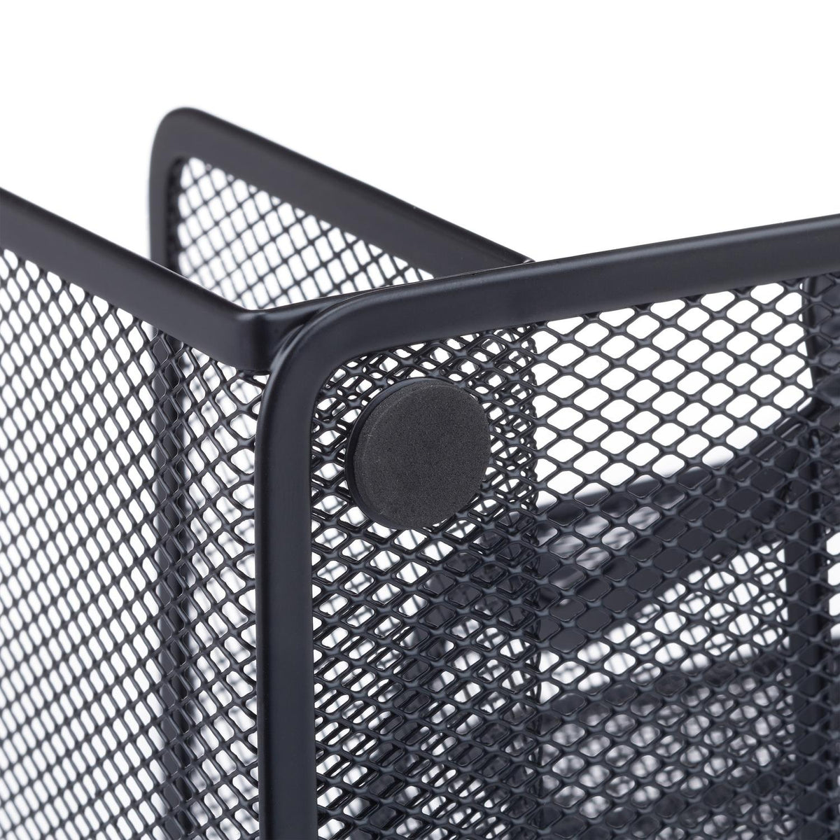 Pen holder in mesh with letter holder