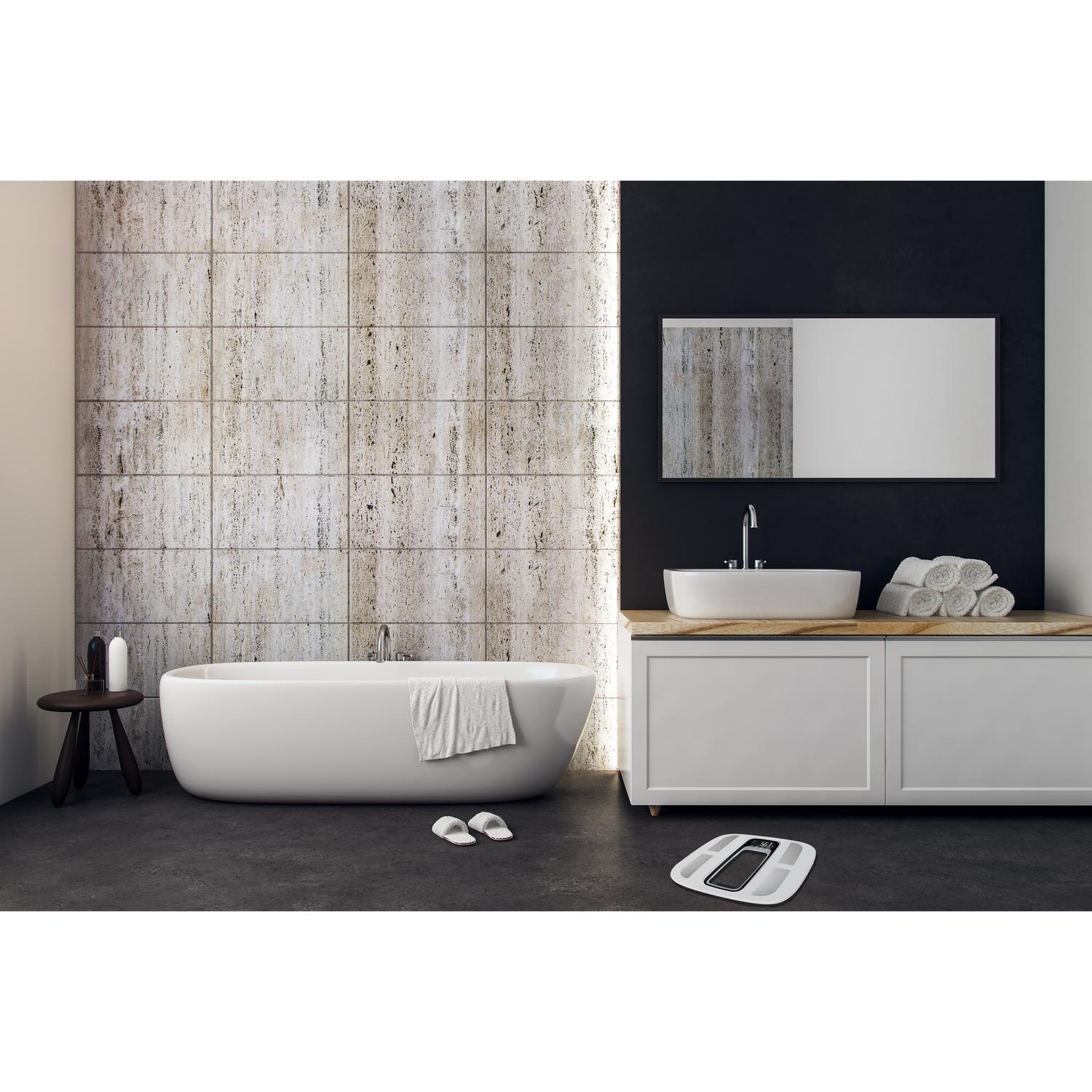 Personal scale Window Color Coach