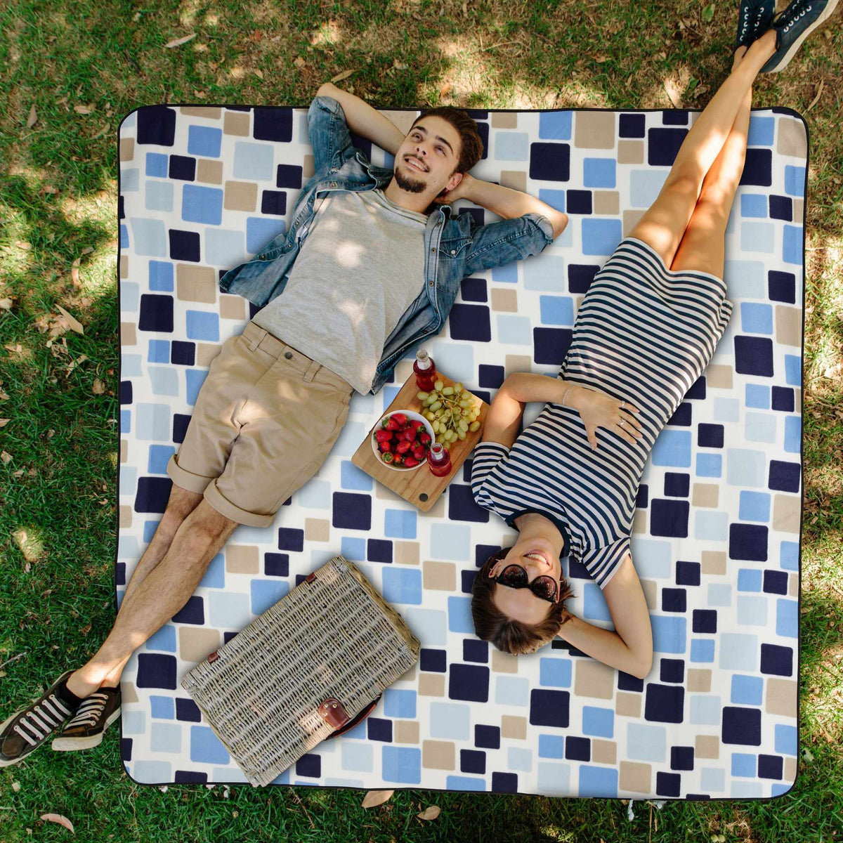 Picnic blanket 200 x 200 cm squares