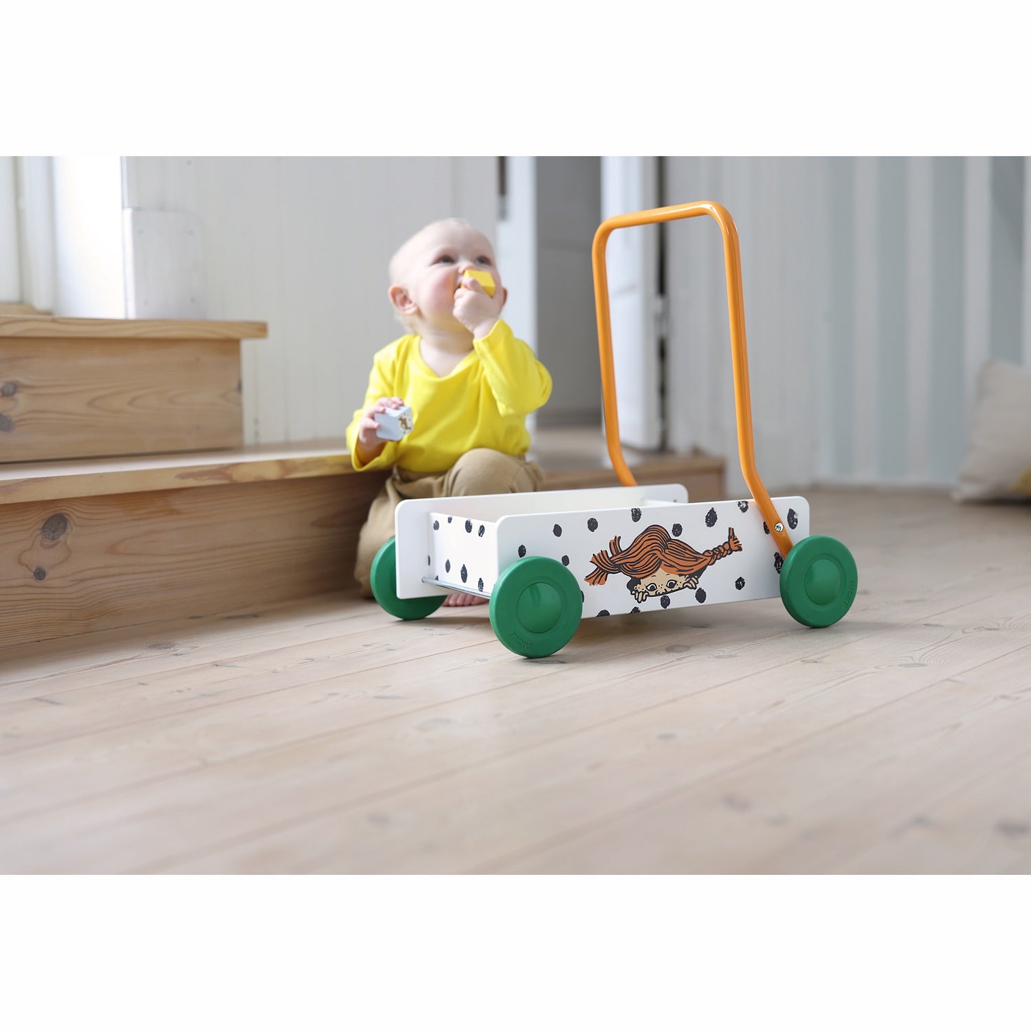 Pippi Learn to Walk pram