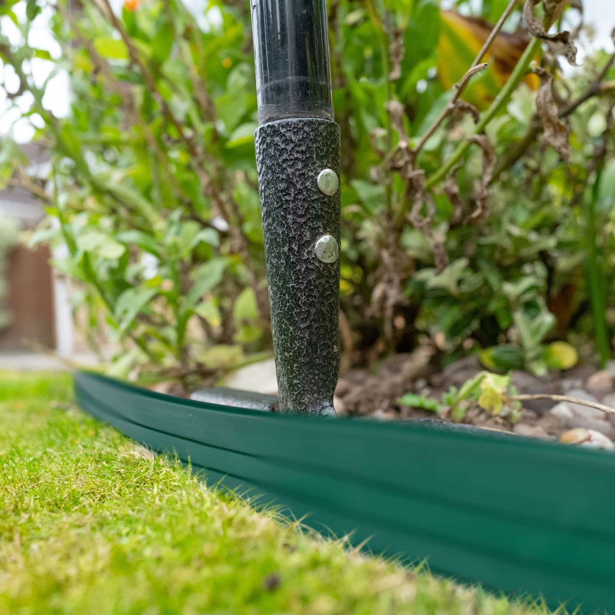 Plastic lawn edging 12 m