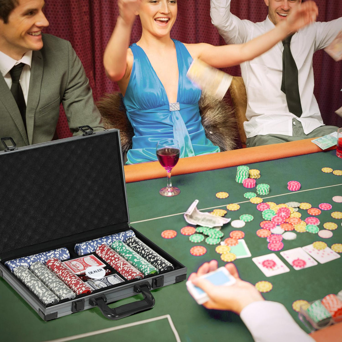 Poker case poker set, poker complete set with 400 chips, 11.5 grams, 2 decks of cards, 5 dice, dealer disc, play mat, aluminum case