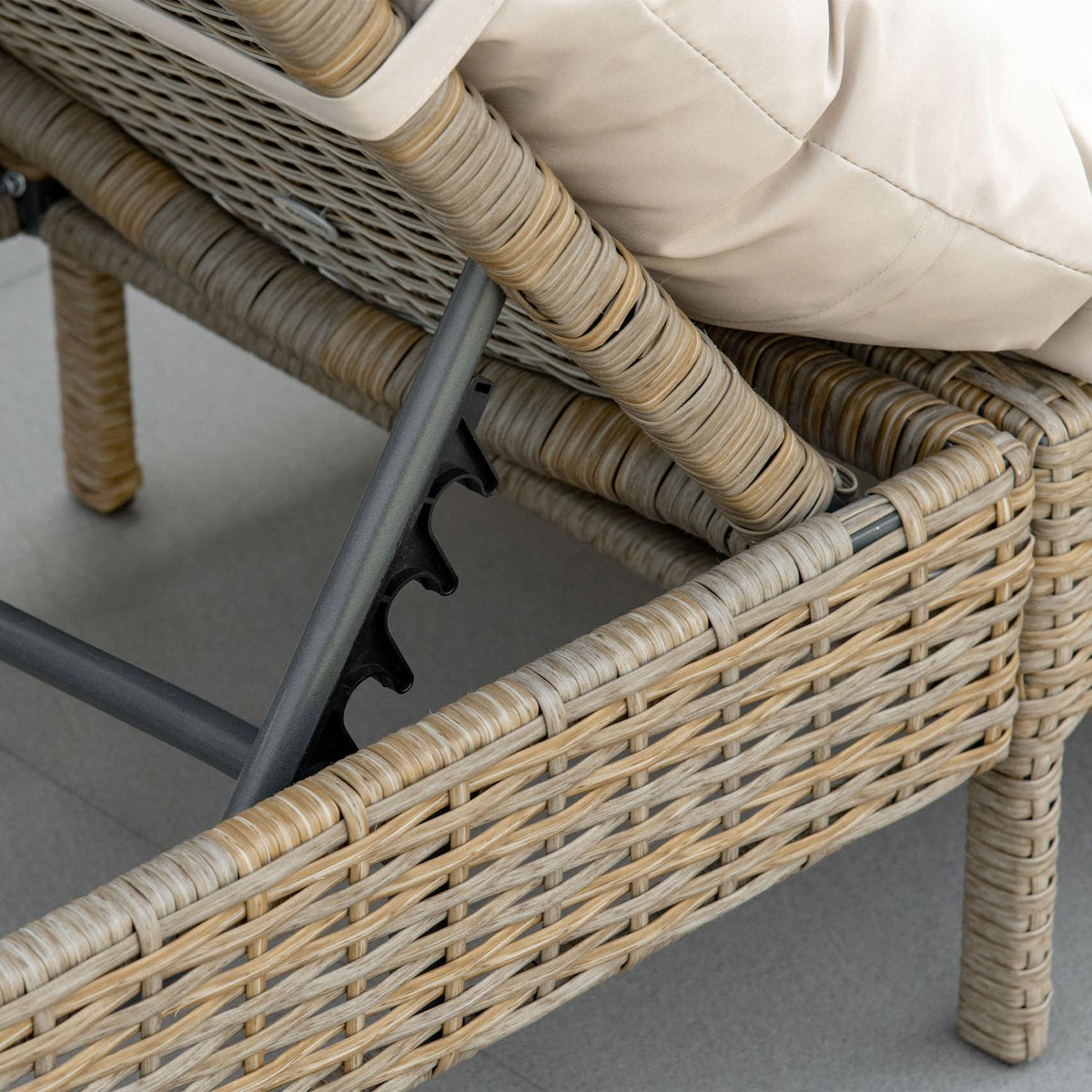 Polyrattan Sun Lounger Garden Lounger Adjustable Cushion Natural Khaki 200X66X92Cm